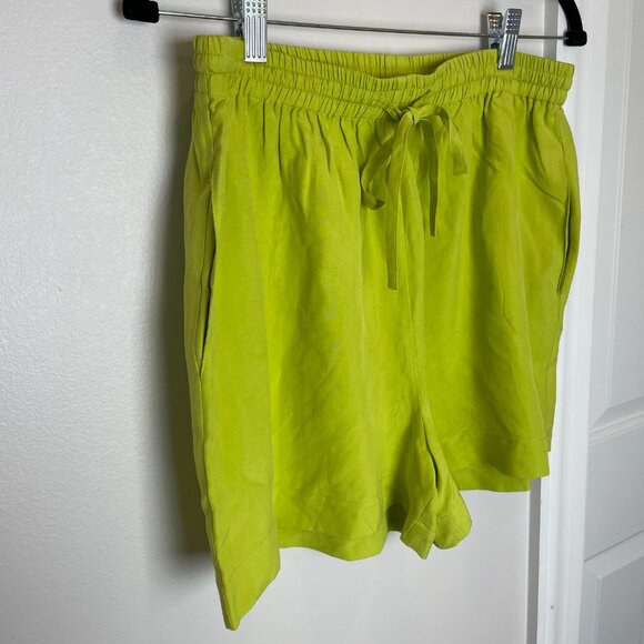 100% Silk Lime Green Shorts - Clio Petites PL - Picture 5 of 8